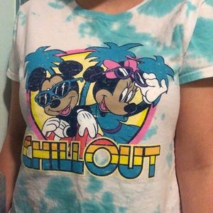 blue and white washed graphic Mickey&Minnie tee